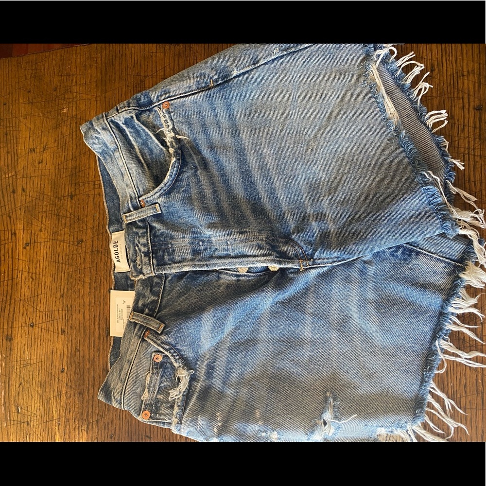 Agolde Dee Short in Riccochet.  Size 29